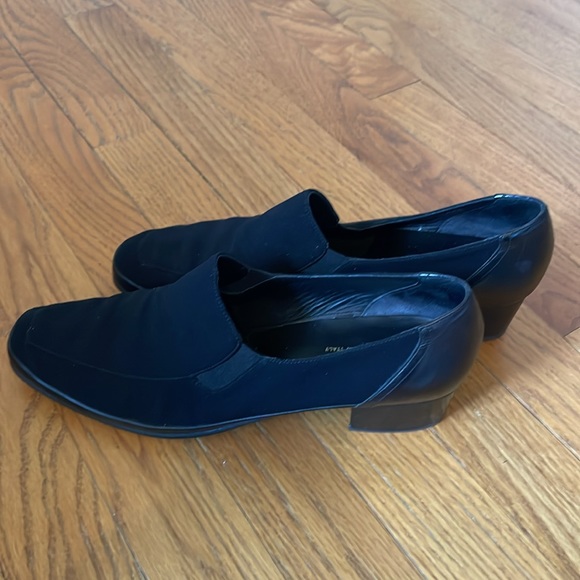 Vintage RANGONI FIRENZE Elvira Asfalto Black dress shoes. Womens 10 SS (narrow) - Picture 4 of 7